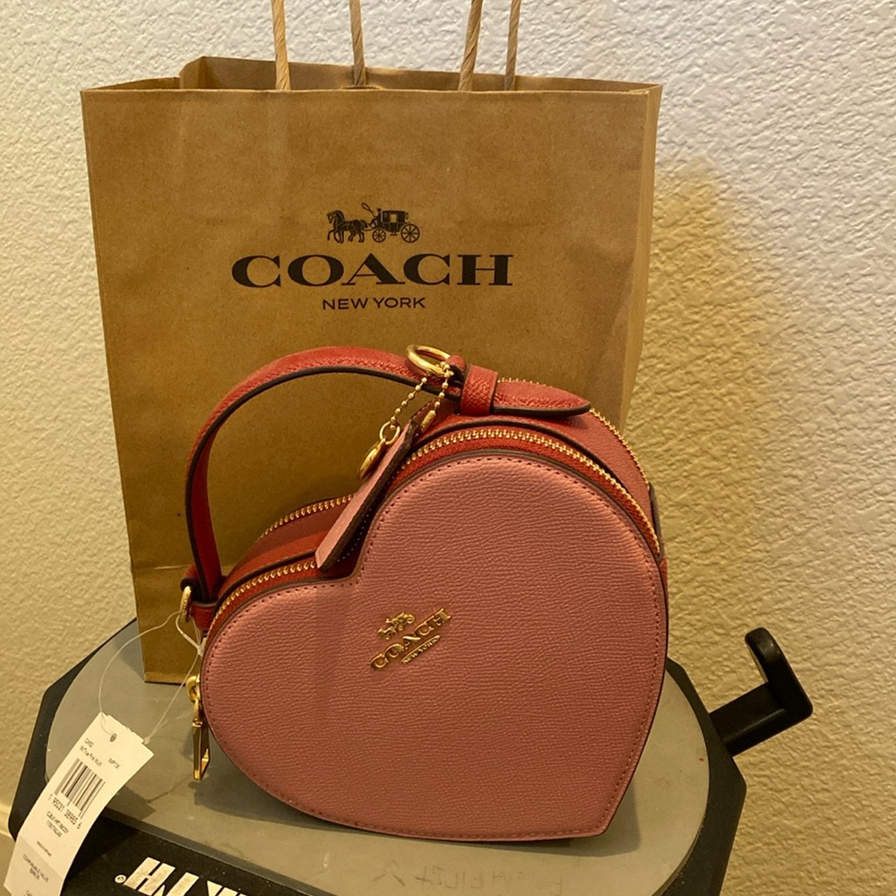 Coach Heart Shape Bag crossbody